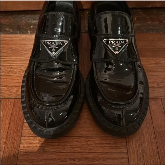 Prada Pattern leather loafers - Picture 5 of 9